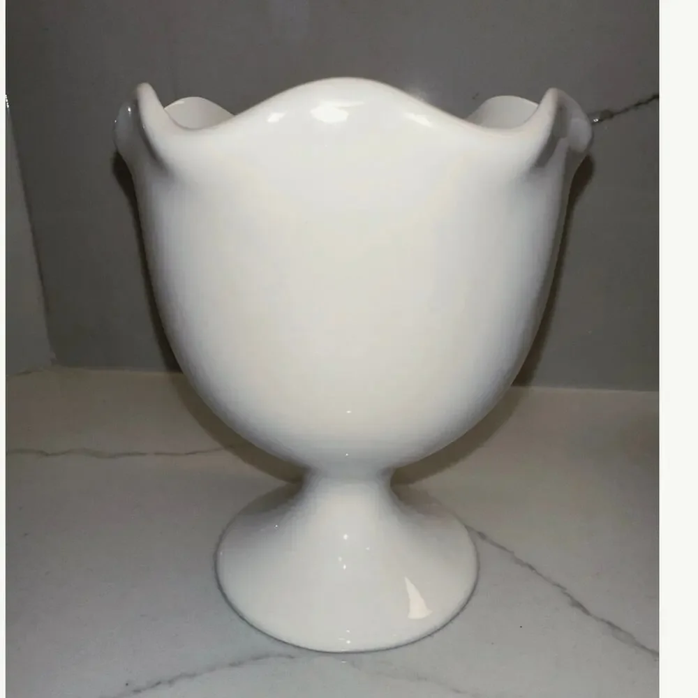 Vintage Set of 4 Porcelain Ice Cream Cups Una Porcelain by Norpro Tulip Dessert